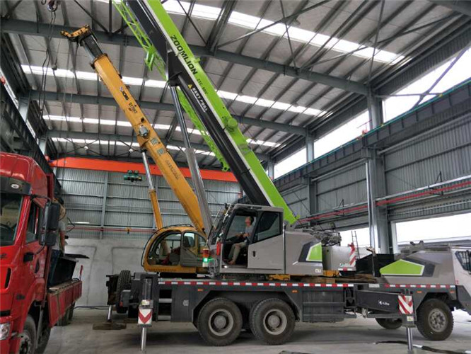 香河县高空车出租需要注意哪些安全事项？