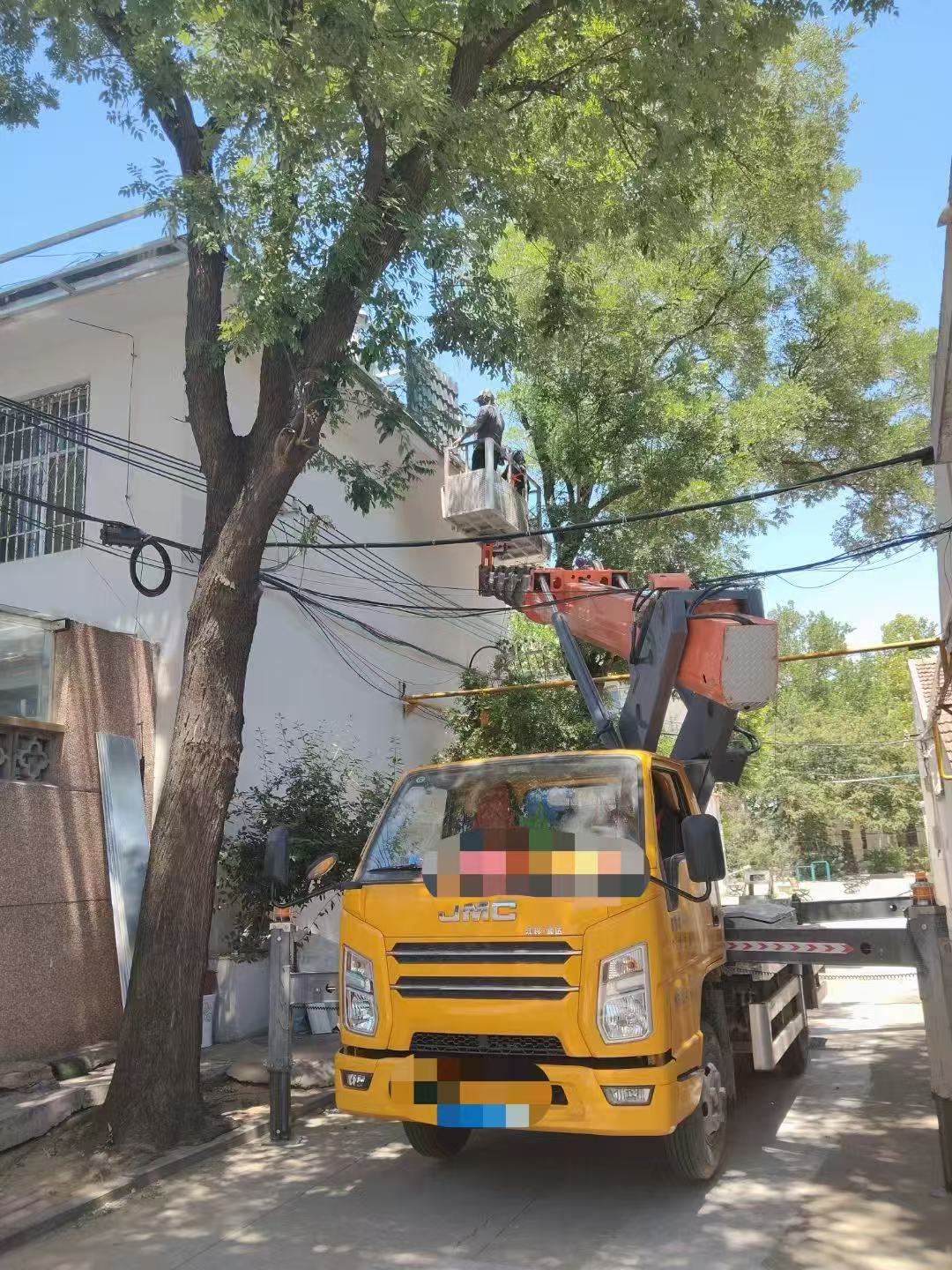 香河县高空作业车能吊装重物吗？最大承载多少公斤？