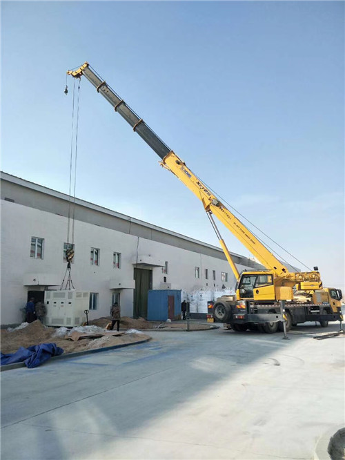 香河县“超载就喊停”—— 吊车的 “重量保镖” 技术